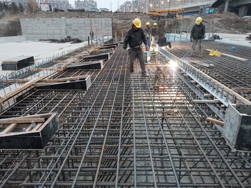 Embedded parts installed on the dam base slab