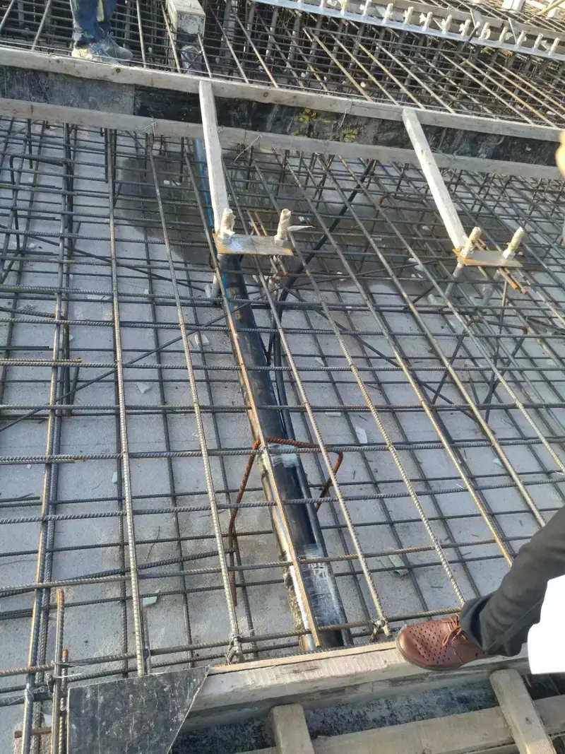Limiting belt anchoring and embedment